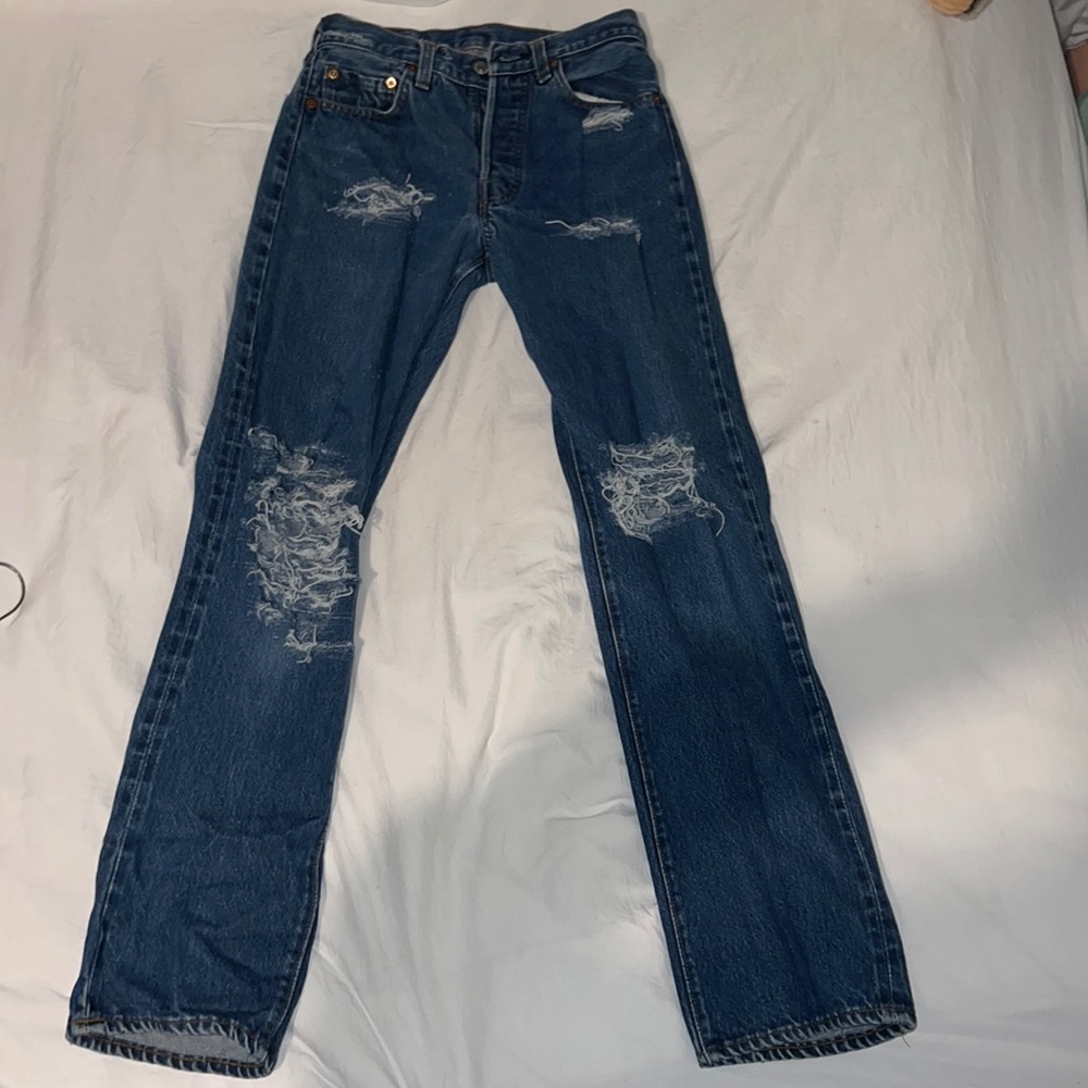 Levi Wrangler Ripped jeans!